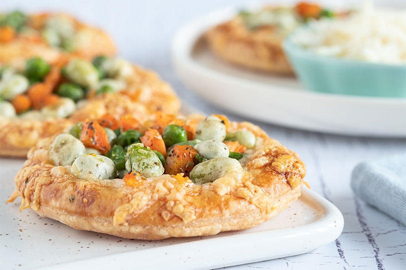 Pogačice od lisnatog tijesta i povrća za brzi zalogaj